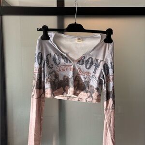 Cowboy Graphic Cropped Top